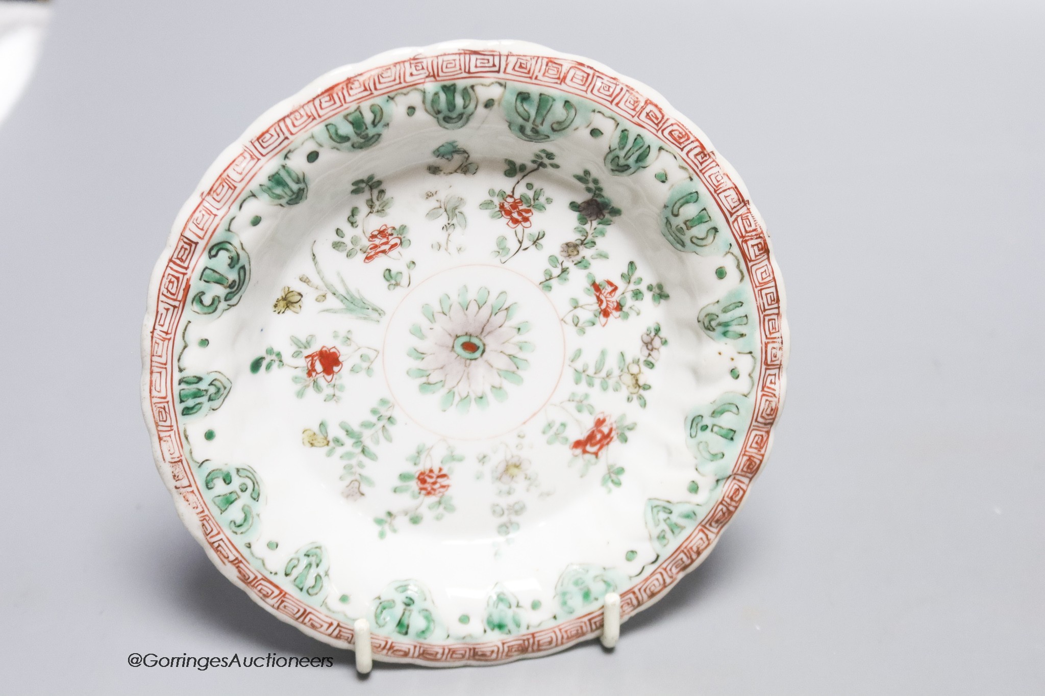 A miniature Chinese crackleglaze vase together with a blue and white bowl and a famille verte dish, diameter 13cm